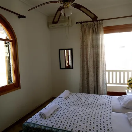 Eleni's Guest house *